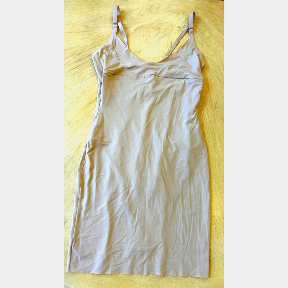 MAIDENFORM Shapewear Beige Slimming Tummy Thigh Control Dress WEAR OWN BRA Large